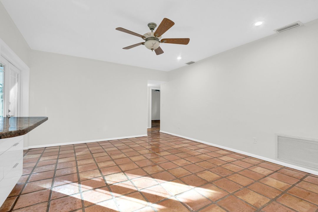 待售: $1,260,000 (4 贝兹, 2 浴室, 1894 平方英尺)