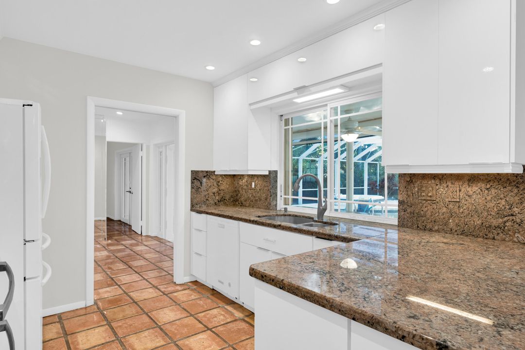 待售: $1,260,000 (4 贝兹, 2 浴室, 1894 平方英尺)