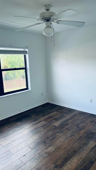 出租: $1,850 (2 贝兹, 2 浴室, 861 平方英尺)