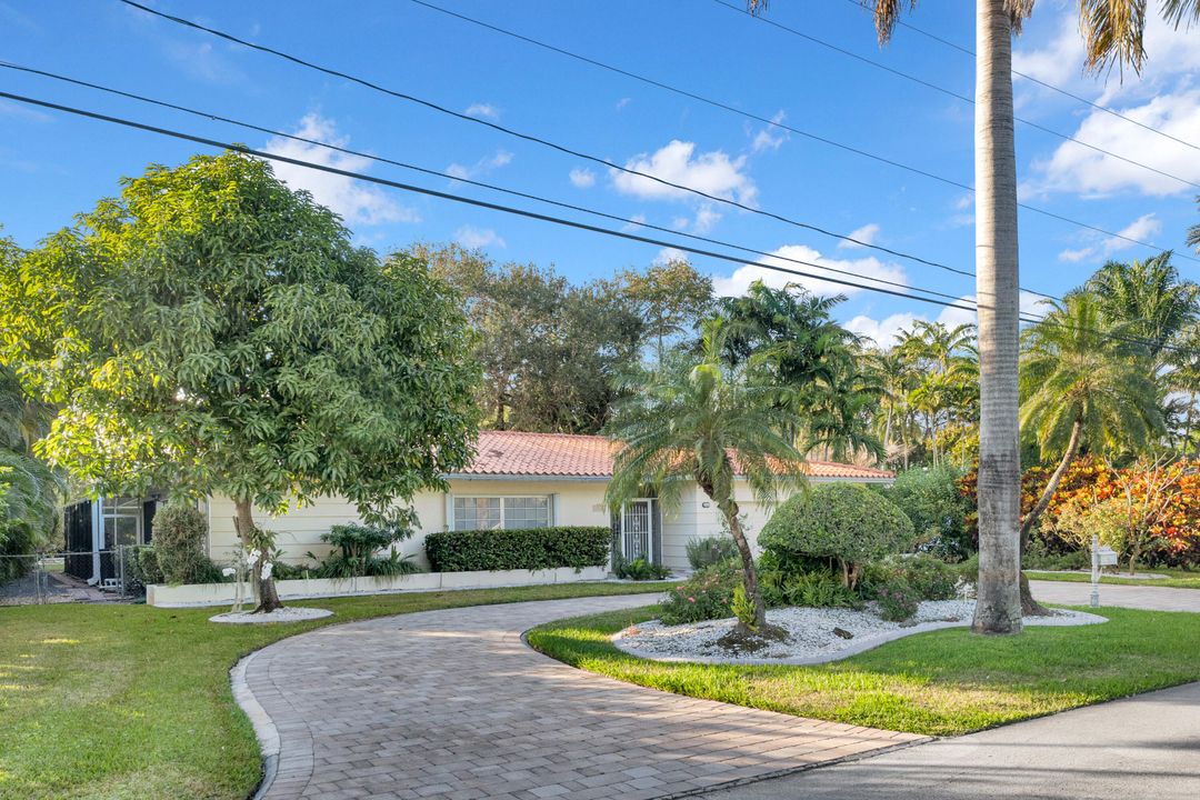 待售: $1,260,000 (4 贝兹, 2 浴室, 1894 平方英尺)