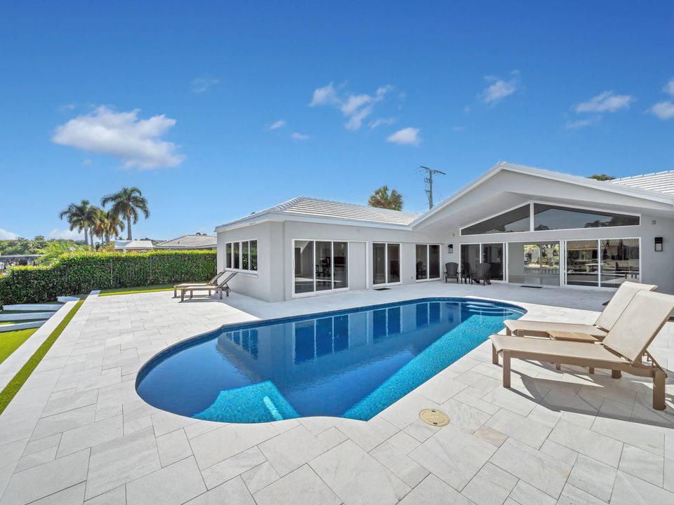 En Venta: $2,250,000 (3 camas, 3 baños, 2513 Pies cuadrados)