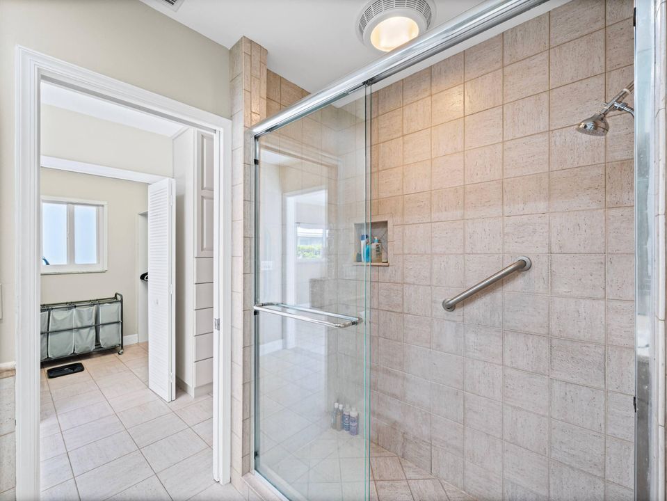 En Venta: $2,250,000 (3 camas, 3 baños, 2513 Pies cuadrados)