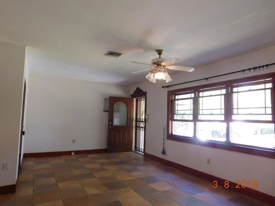 For Rent: $4,000 (4 beds, 2 baths, 1859 Square Feet)