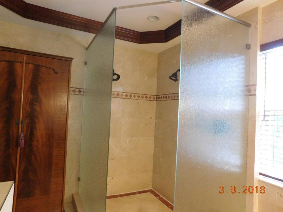 For Rent: $4,000 (4 beds, 2 baths, 1859 Square Feet)