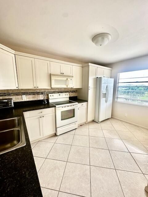 For Rent: $1,800 (2 beds, 2 baths, 1198 Square Feet)