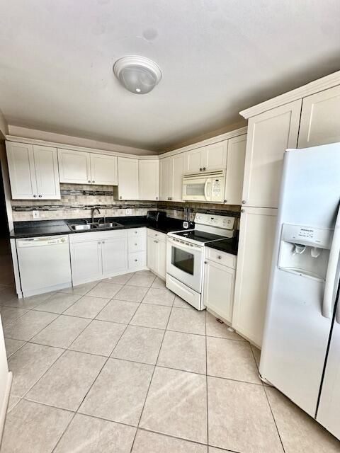 For Rent: $1,800 (2 beds, 2 baths, 1198 Square Feet)