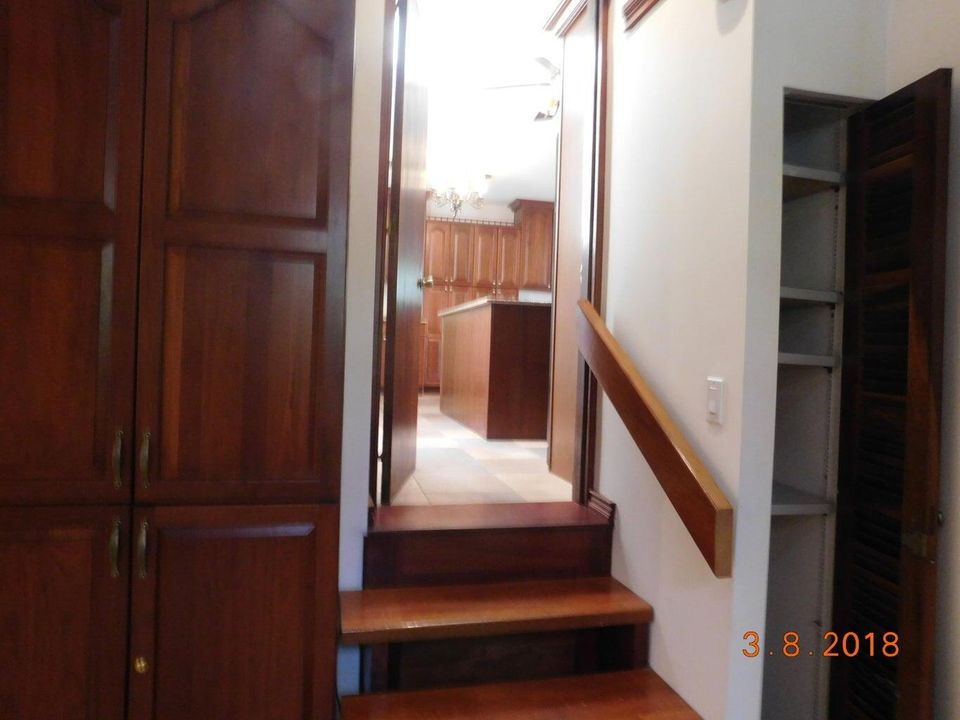 For Rent: $4,000 (4 beds, 2 baths, 1859 Square Feet)