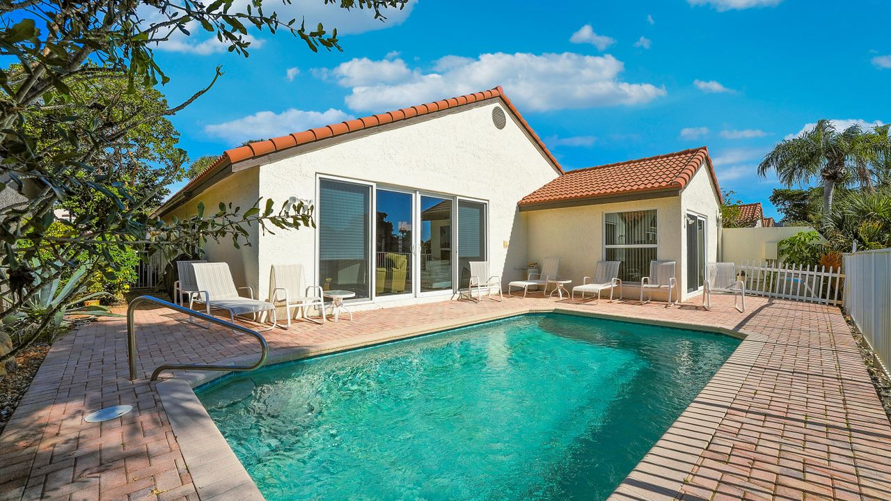 На продажу: $850,000 (3 спален, 2 ванн, 2047 Квадратных фут)