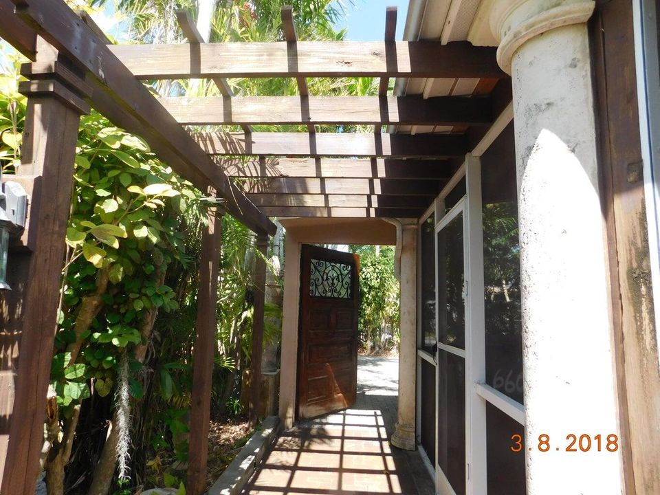 For Rent: $4,000 (4 beds, 2 baths, 1859 Square Feet)