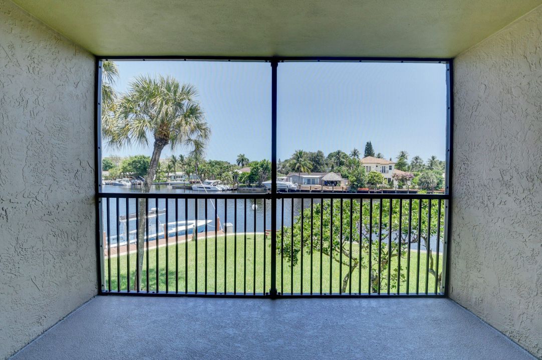 出租: $2,950 (2 贝兹, 2 浴室, 1095 平方英尺)