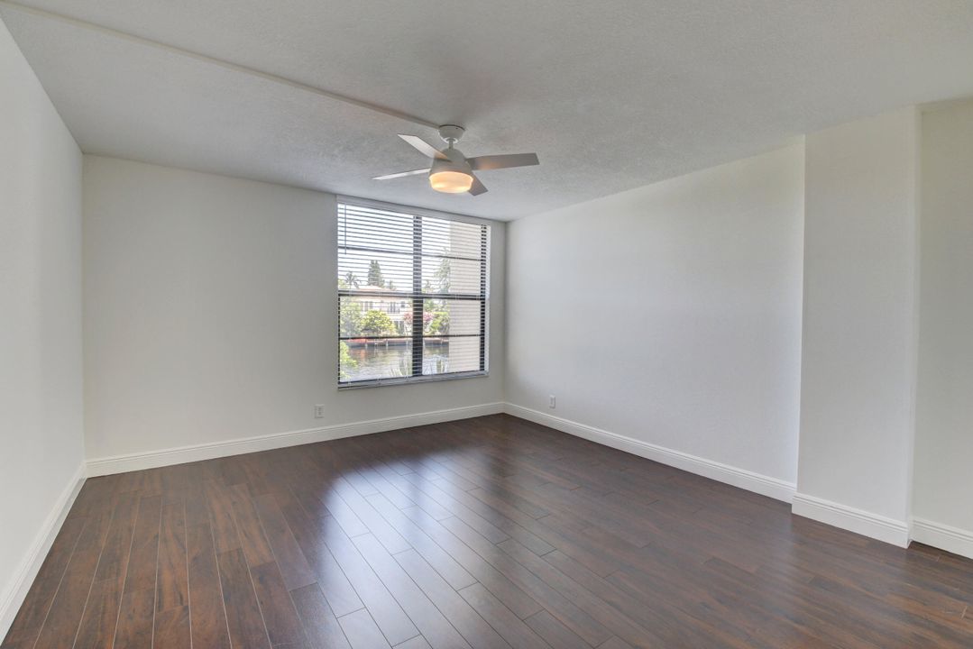 出租: $2,950 (2 贝兹, 2 浴室, 1095 平方英尺)