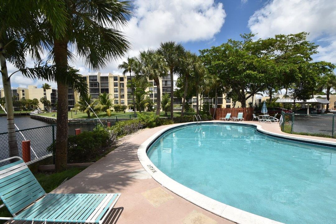 出租: $2,950 (2 贝兹, 2 浴室, 1095 平方英尺)