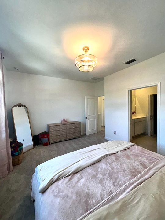 出租: $2,800 (3 贝兹, 2 浴室, 1821 平方英尺)