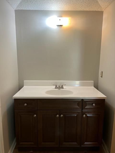 В аренду: $2,100 (2 спален, 2 ванн, 1023 Квадратных фут)