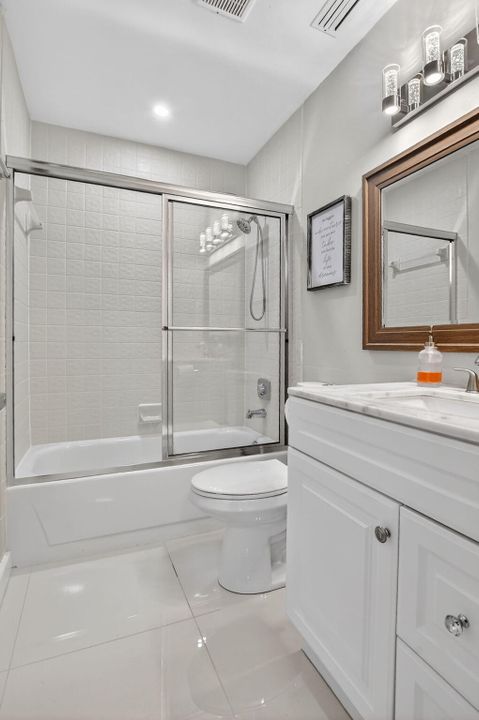 待售: $435,000 (2 贝兹, 2 浴室, 1317 平方英尺)