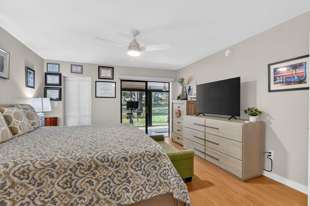 待售: $435,000 (2 贝兹, 2 浴室, 1317 平方英尺)