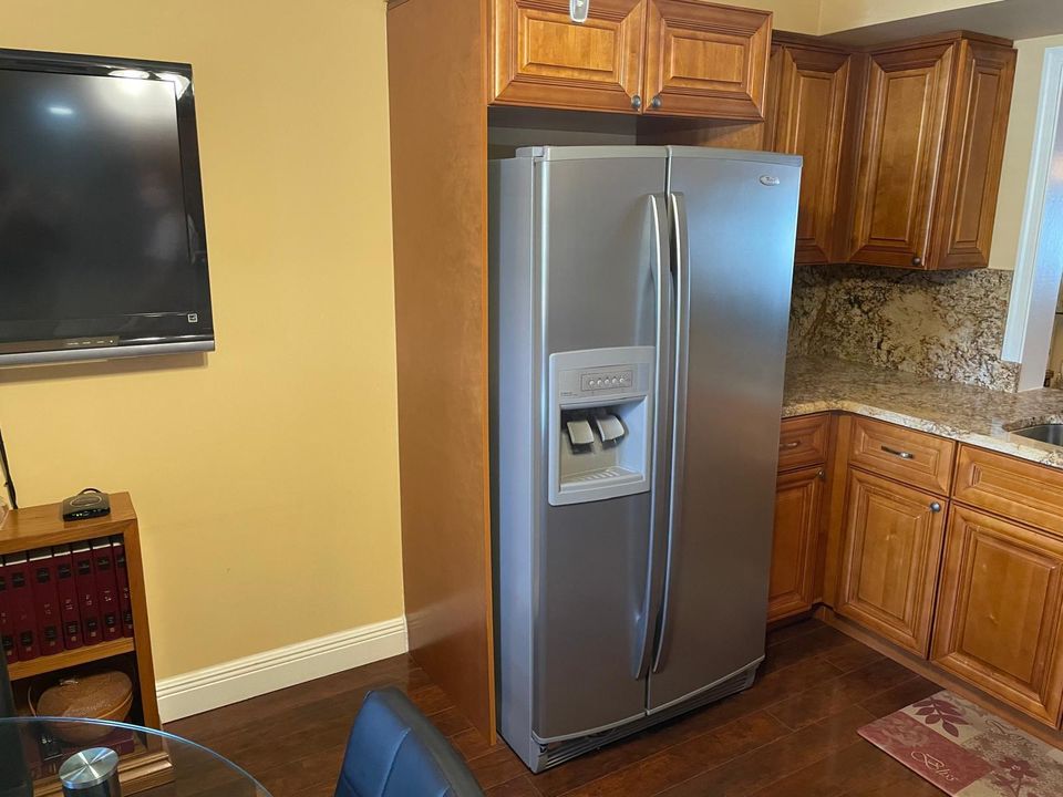 В аренду: $2,800 (2 спален, 2 ванн, 1419 Квадратных фут)