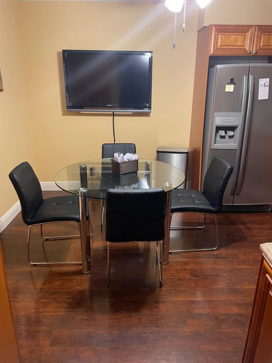 В аренду: $2,800 (2 спален, 2 ванн, 1419 Квадратных фут)