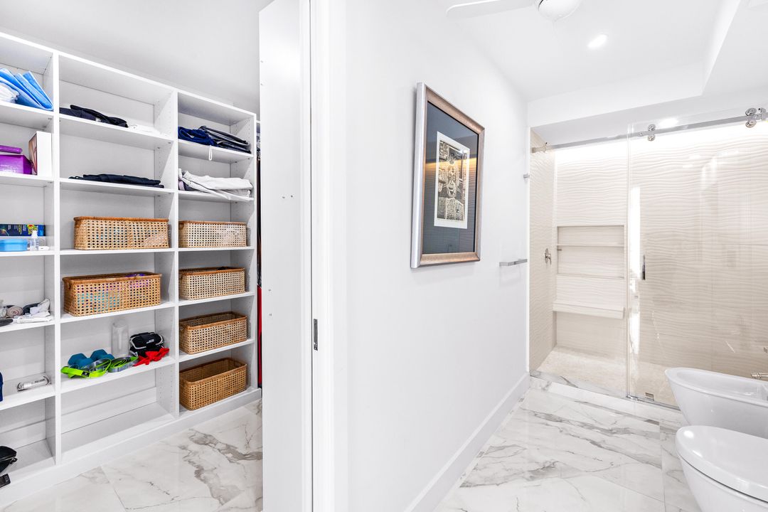 En Venta: $1,550,000 (3 camas, 2 baños, 1868 Pies cuadrados)