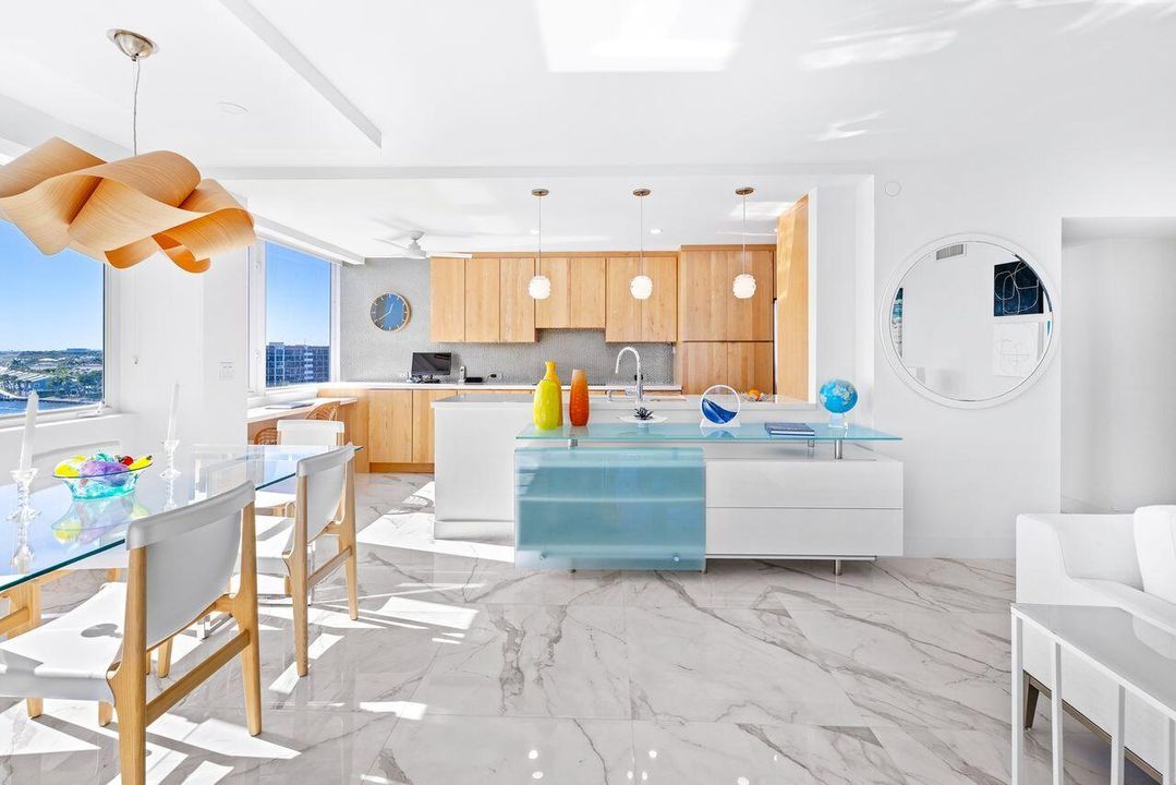 En Venta: $1,550,000 (3 camas, 2 baños, 1868 Pies cuadrados)