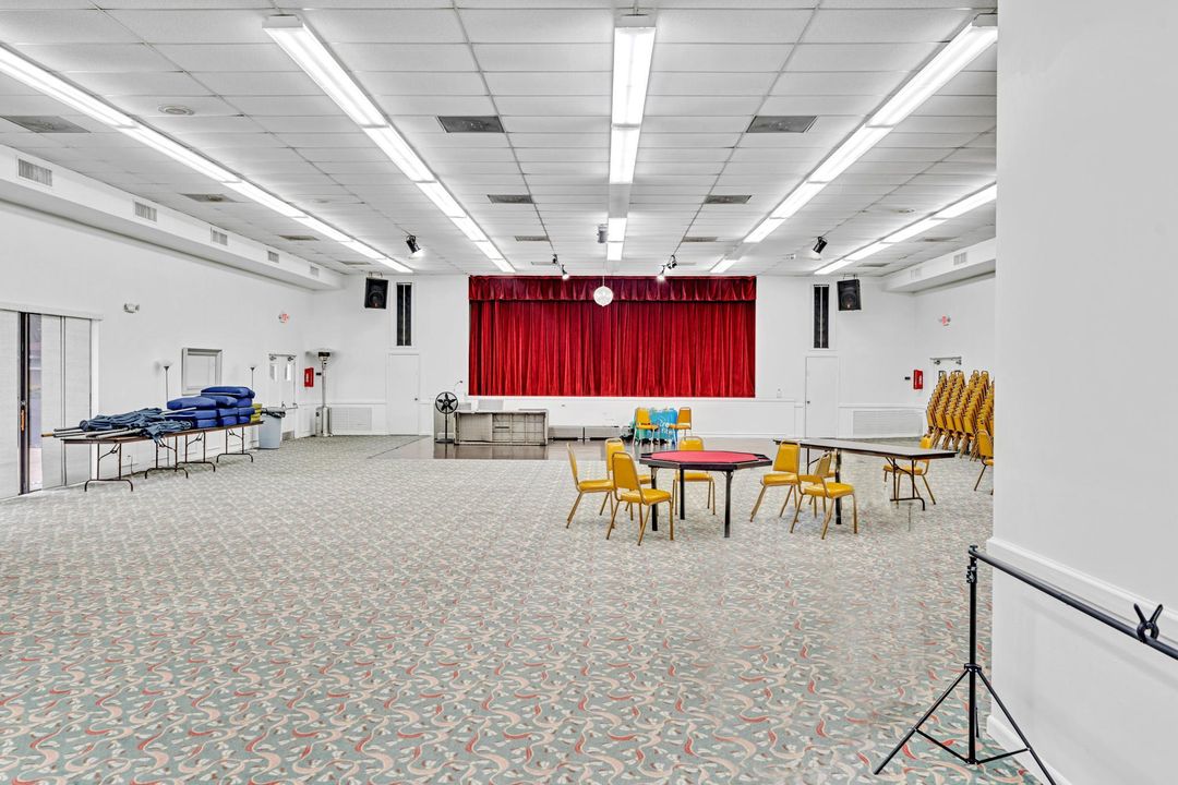 На продажу: $225,000 (2 спален, 2 ванн, 1145 Квадратных фут)