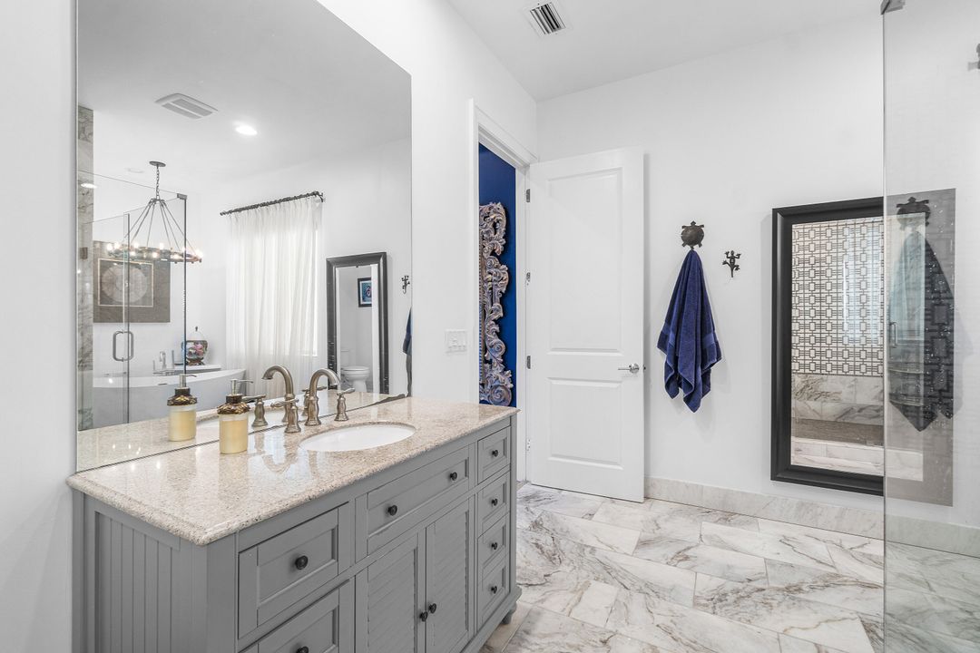 En Renta: $20,000 (4 camas, 4 baños, 3901 Pies cuadrados)