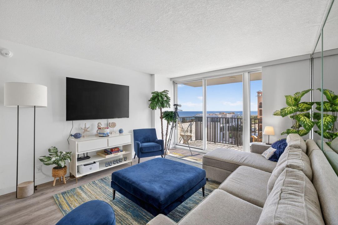 En Renta: $3,499 (2 camas, 2 baños, 1050 Pies cuadrados)