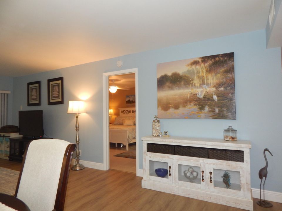 待售: $250,000 (2 贝兹, 2 浴室, 1150 平方英尺)