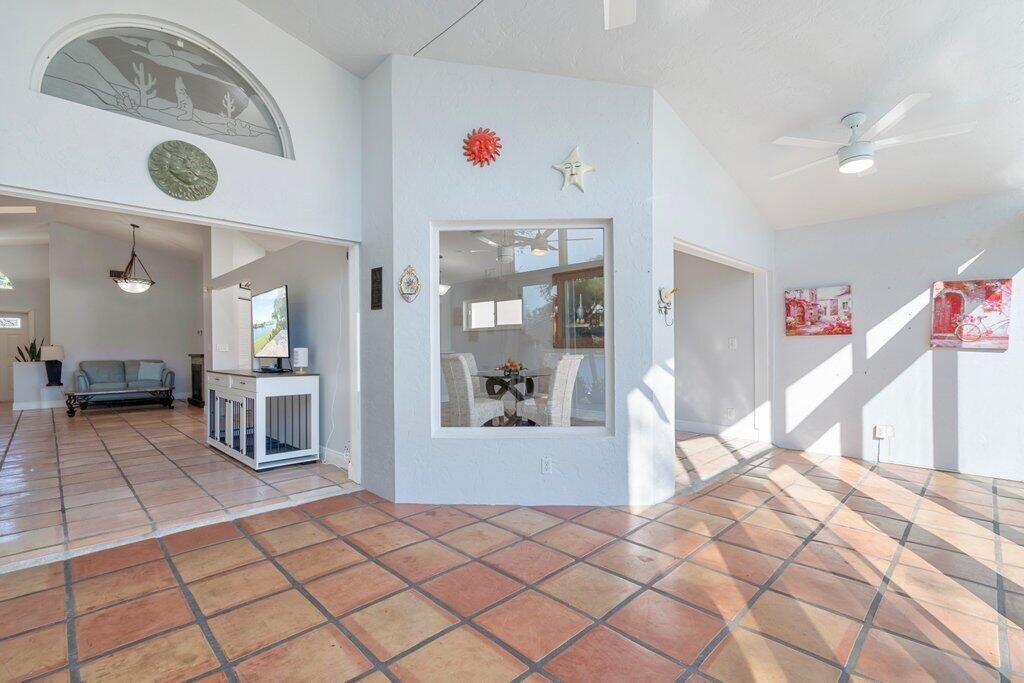 For Sale: $508,886 (3 beds, 2 baths, 2374 Square Feet)