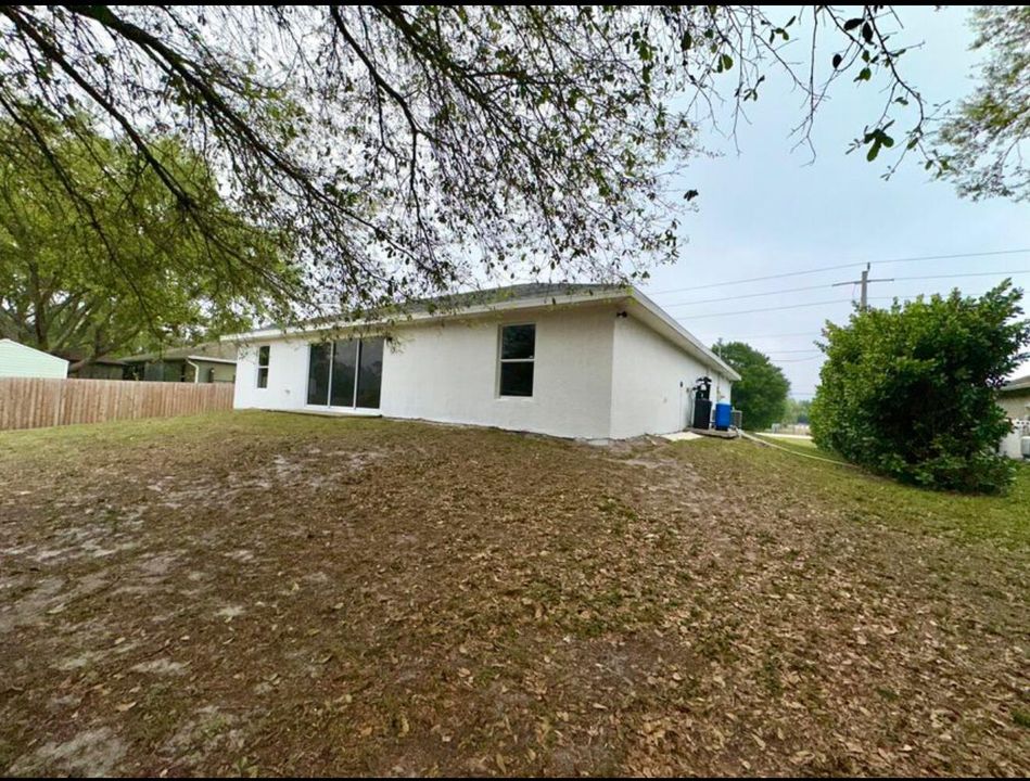 En Renta: $2,300 (3 camas, 2 baños, 1408 Pies cuadrados)