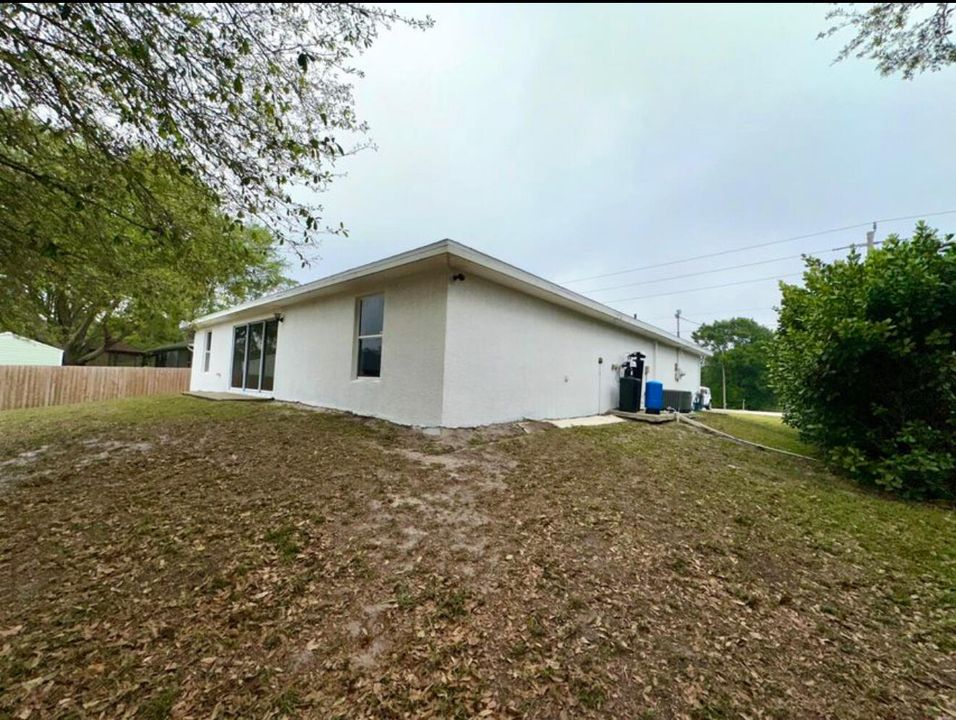 En Renta: $2,300 (3 camas, 2 baños, 1408 Pies cuadrados)