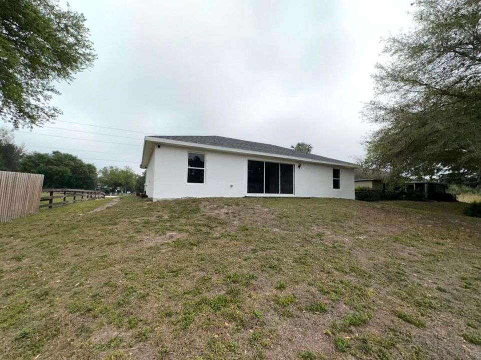 En Renta: $2,300 (3 camas, 2 baños, 1408 Pies cuadrados)