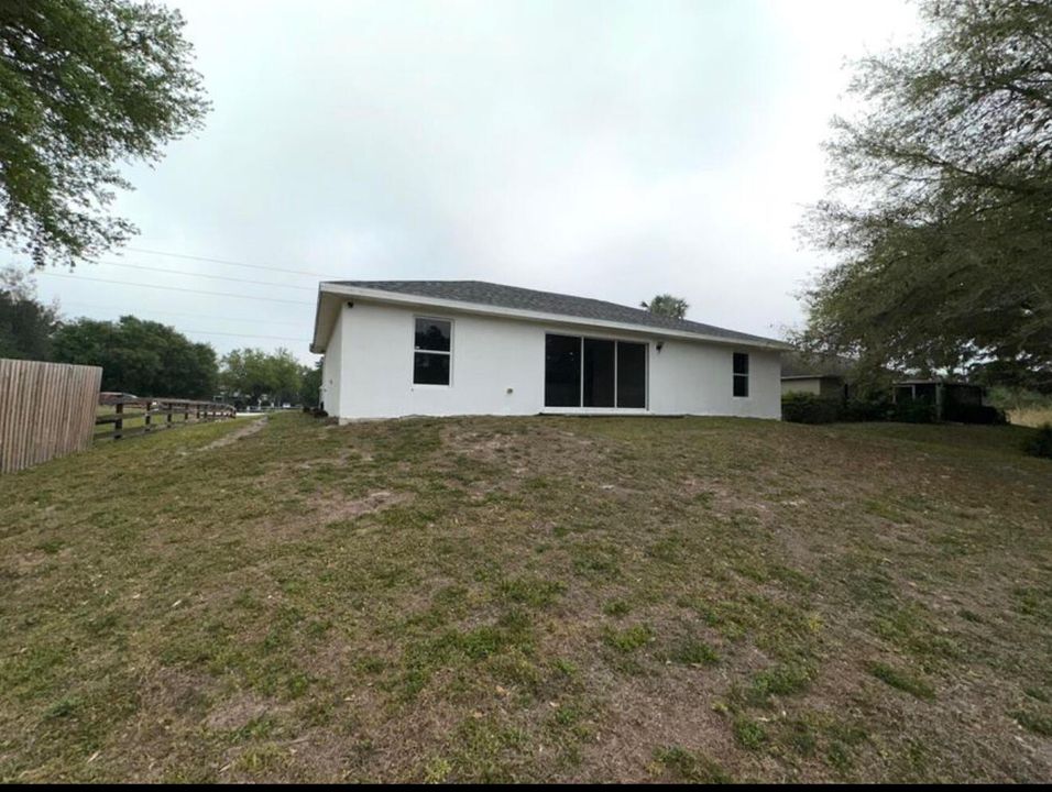 En Renta: $2,300 (3 camas, 2 baños, 1408 Pies cuadrados)