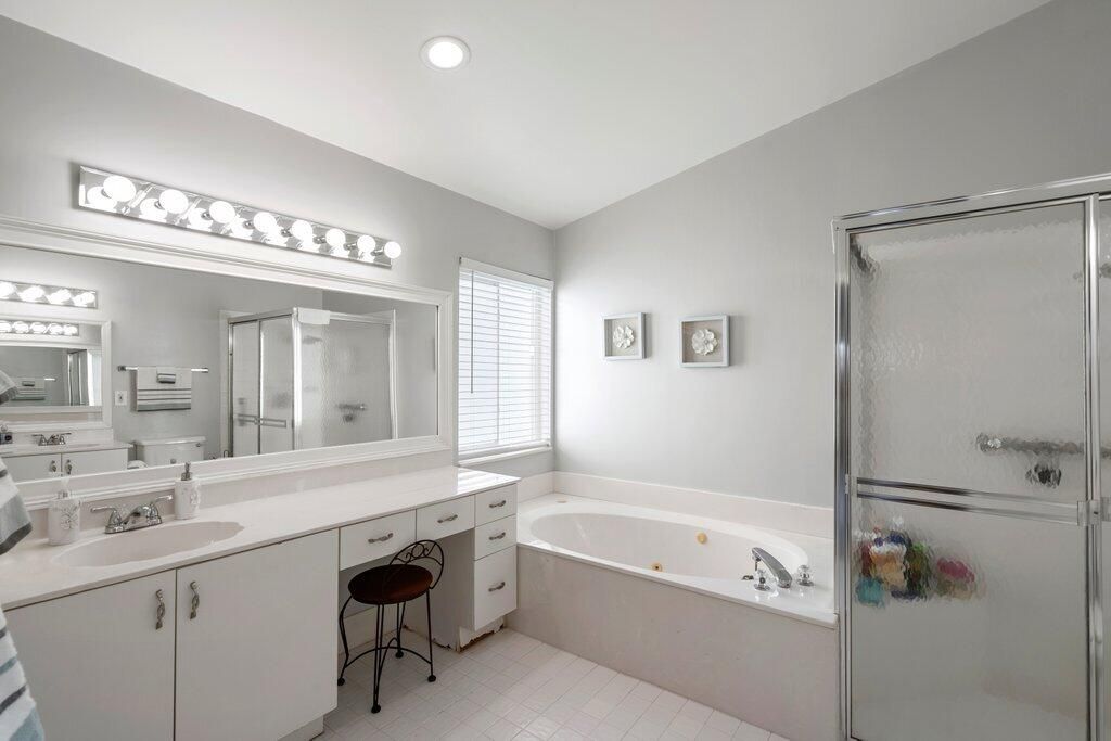 For Sale: $508,886 (3 beds, 2 baths, 2374 Square Feet)