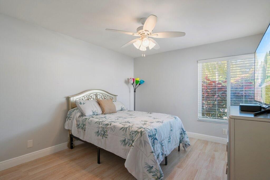 For Sale: $508,886 (3 beds, 2 baths, 2374 Square Feet)