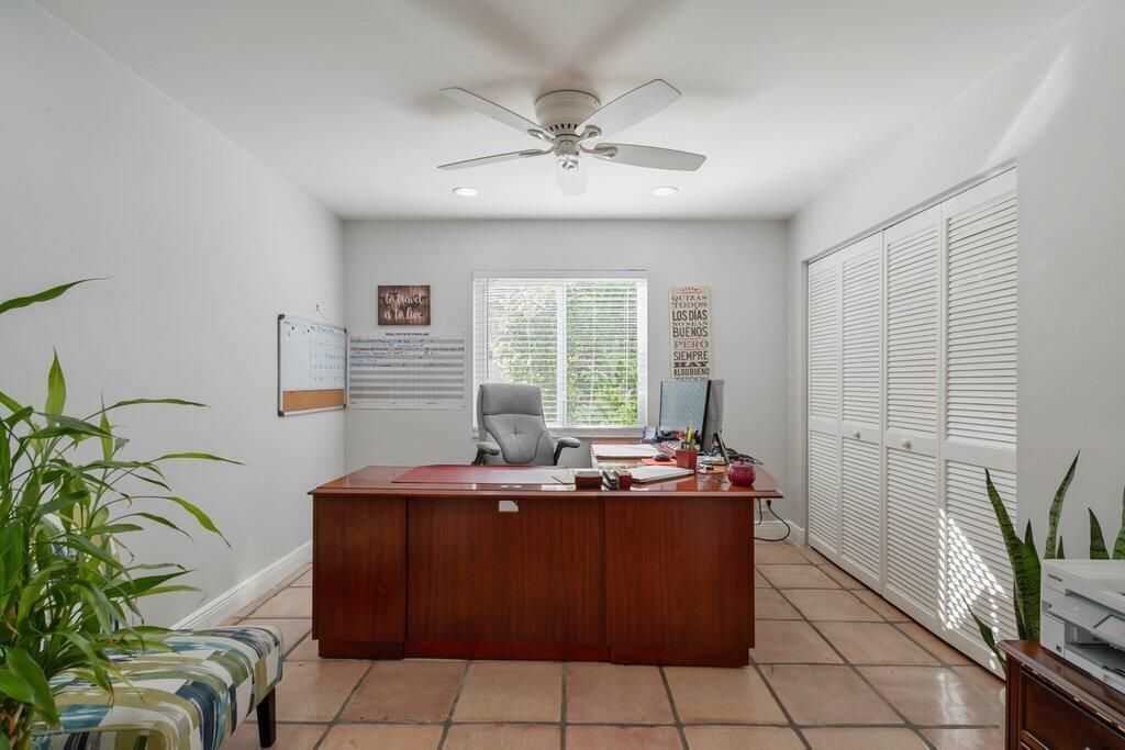 For Sale: $508,886 (3 beds, 2 baths, 2374 Square Feet)