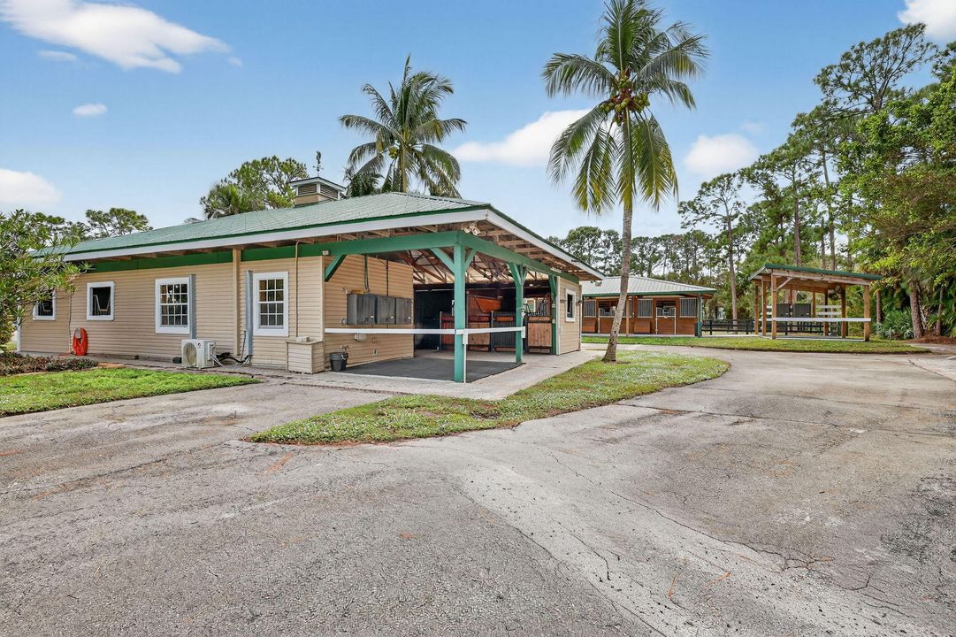 待售: $3,995,000 (3 贝兹, 2 浴室, 2288 平方英尺)