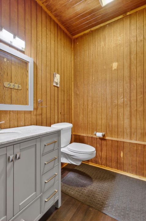 待售: $3,995,000 (3 贝兹, 2 浴室, 2288 平方英尺)