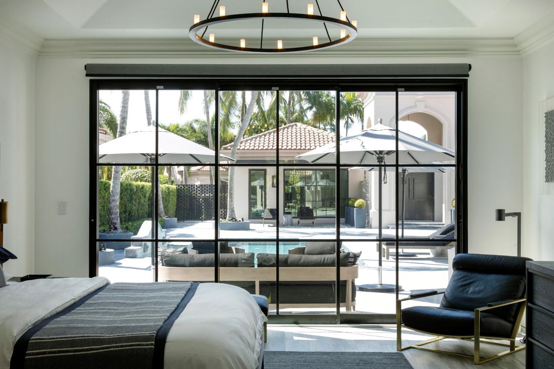 出租: $30,000 (4 贝兹, 4 浴室, 4129 平方英尺)