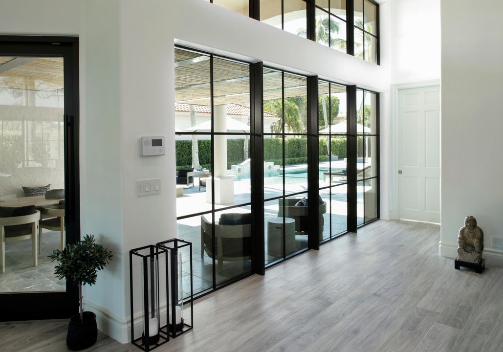 出租: $30,000 (4 贝兹, 4 浴室, 4129 平方英尺)