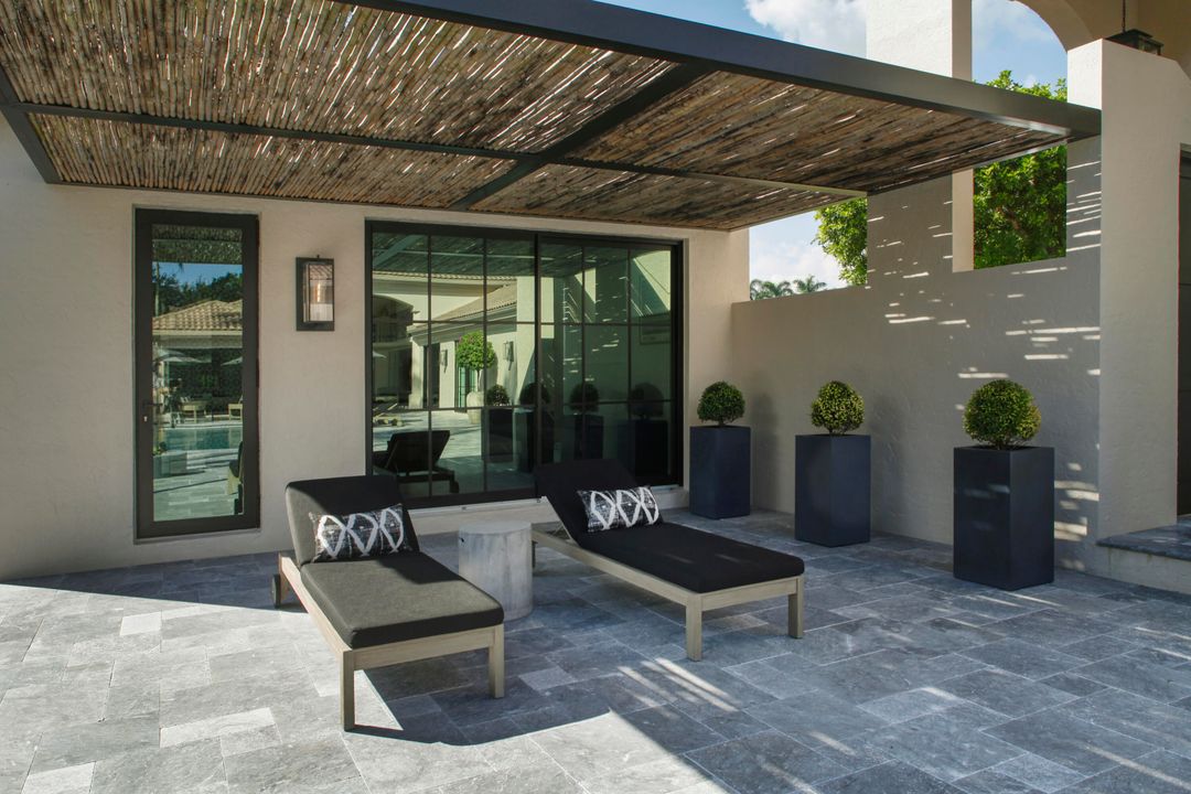 出租: $30,000 (4 贝兹, 4 浴室, 4129 平方英尺)