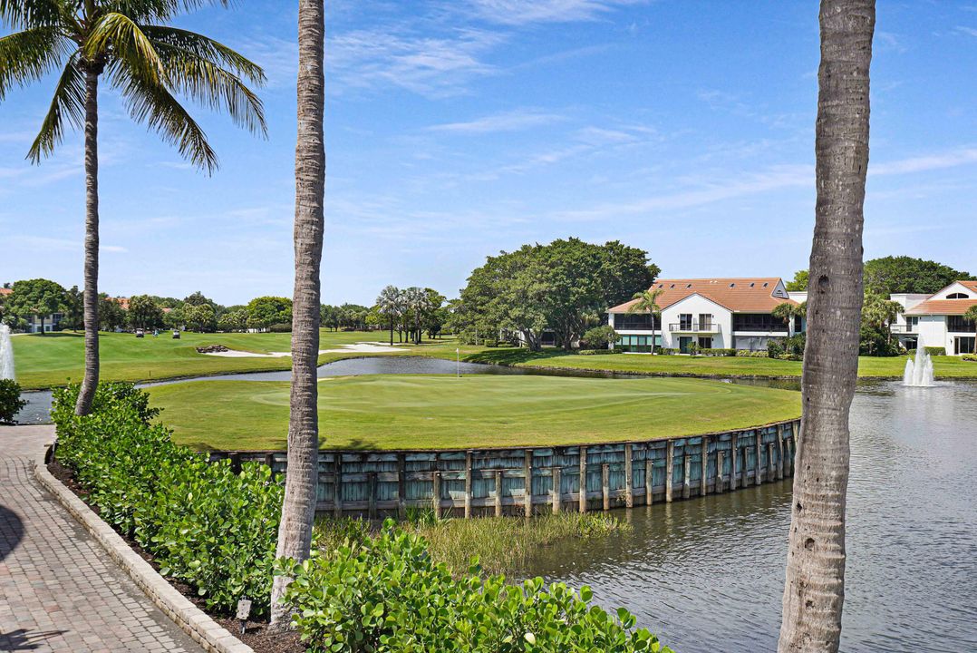 出租: $30,000 (4 贝兹, 4 浴室, 4129 平方英尺)