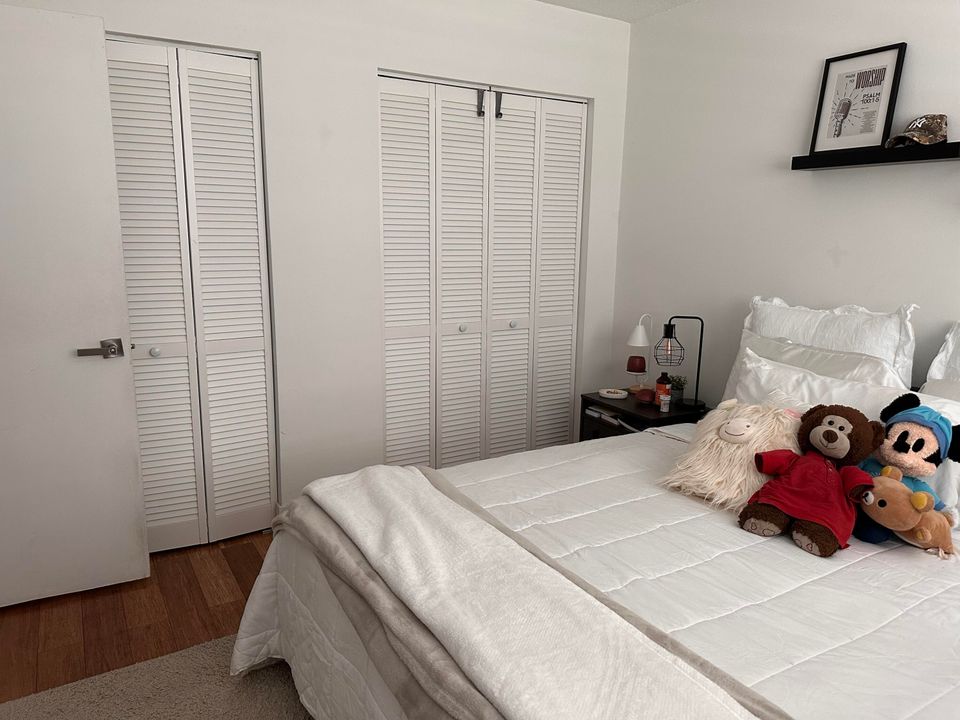 En Venta: $260,000 (2 camas, 2 baños, 1023 Pies cuadrados)