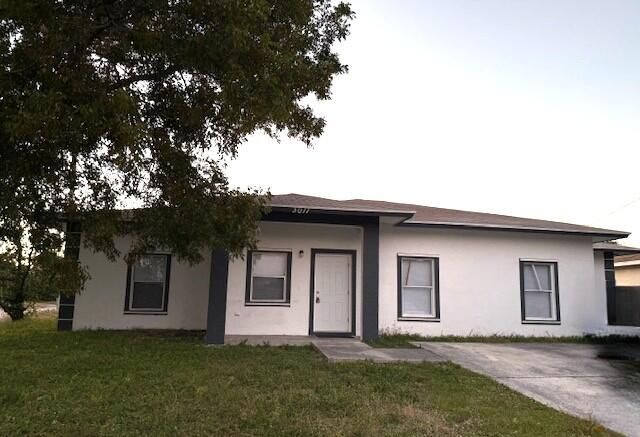 For Rent: $2,800 (4 beds, 2 baths, 1714 Square Feet)