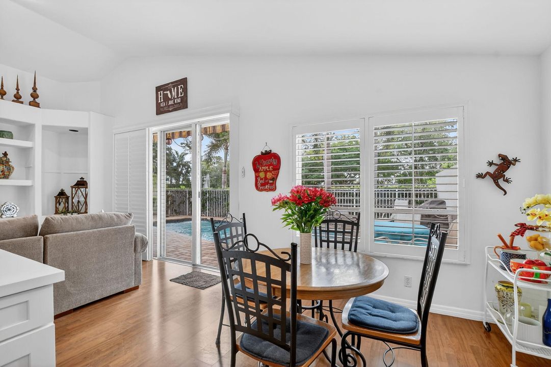 En Venta: $760,000 (3 camas, 2 baños, 2142 Pies cuadrados)