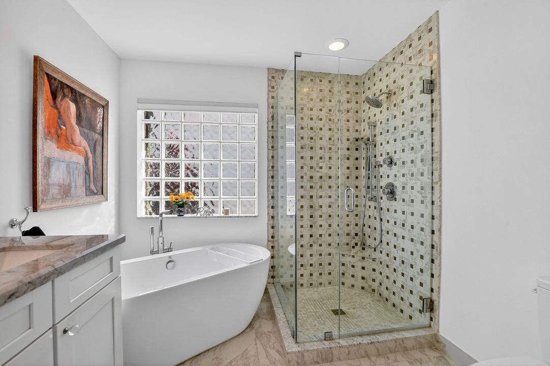 En Venta: $760,000 (3 camas, 2 baños, 2142 Pies cuadrados)