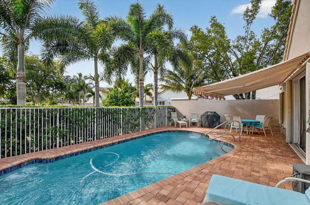 En Venta: $760,000 (3 camas, 2 baños, 2142 Pies cuadrados)