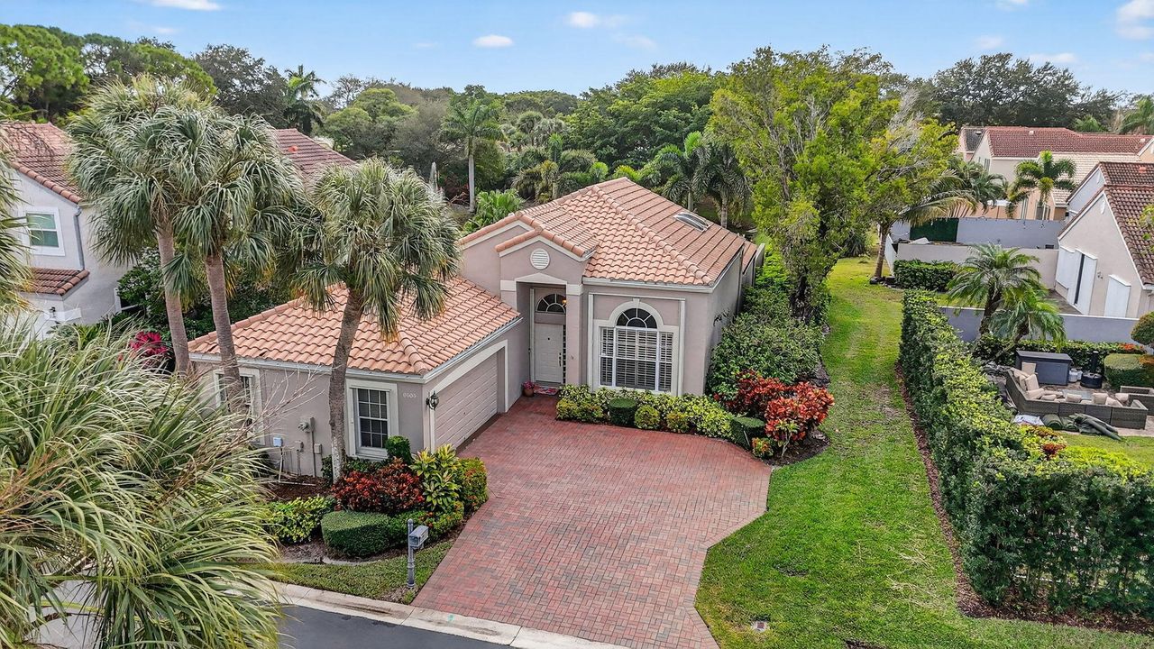 En Venta: $760,000 (3 camas, 2 baños, 2142 Pies cuadrados)