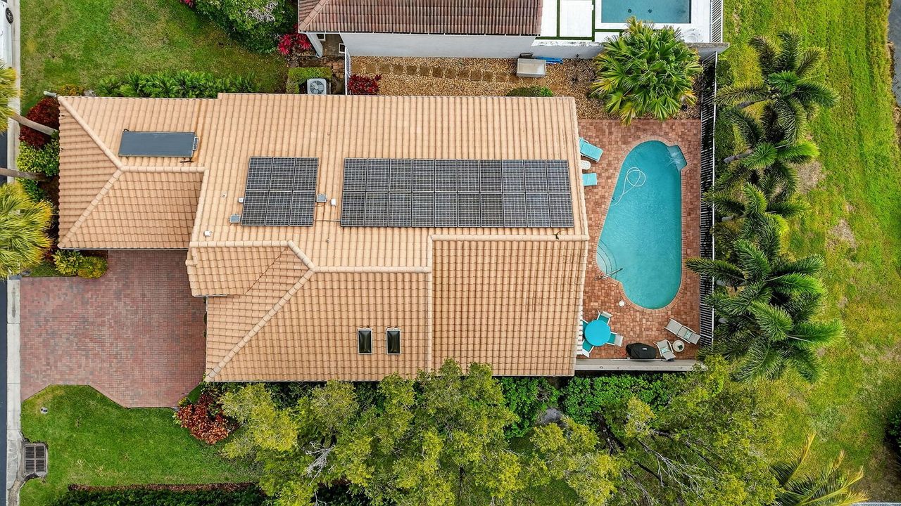 En Venta: $760,000 (3 camas, 2 baños, 2142 Pies cuadrados)