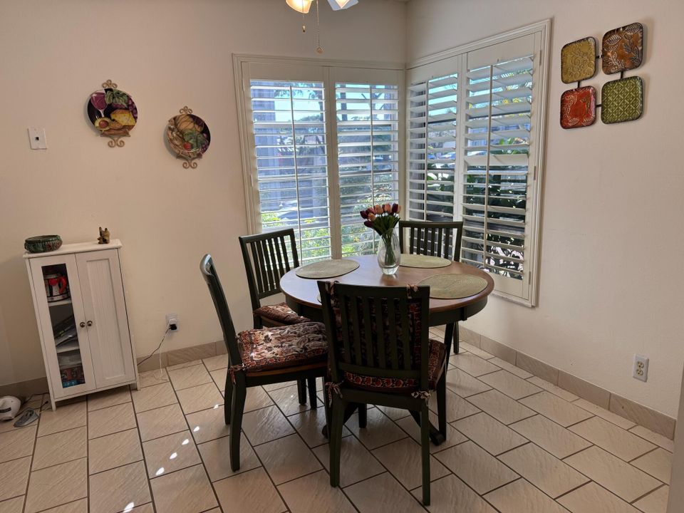 For Sale: $169,000 (2 beds, 2 baths, 1205 Square Feet)